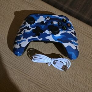 Blue Camouflage Wireless Controller